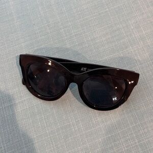Black H&M sunglasses